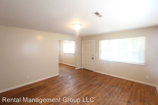 Building Photo - 3 br, 1 bath House - 716 24th Avenue W