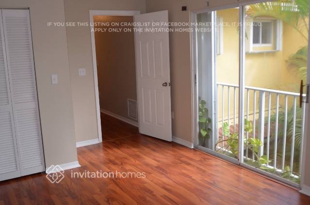 Foto del edificio - 5141 NW 102nd Ct