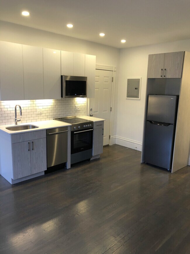 Foto del edificio - 225 Newbury St