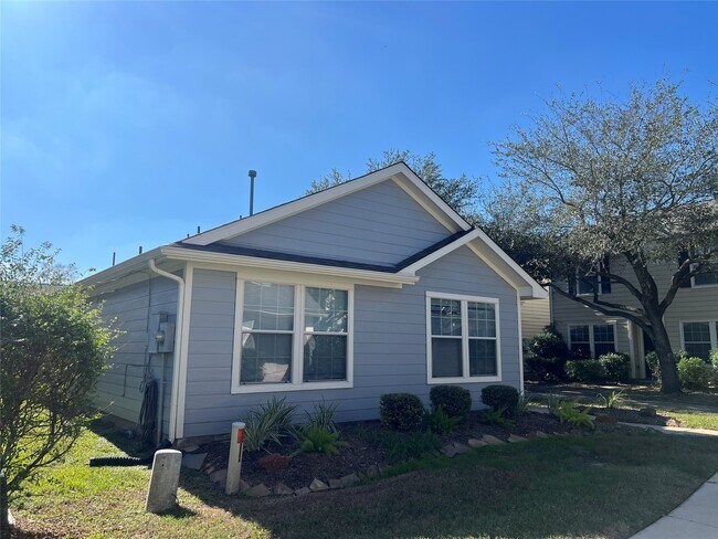 Foto del edificio - 11956 Chanteloup Dr