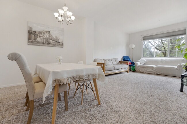 Foto del edificio - 726 Hanbury Dr