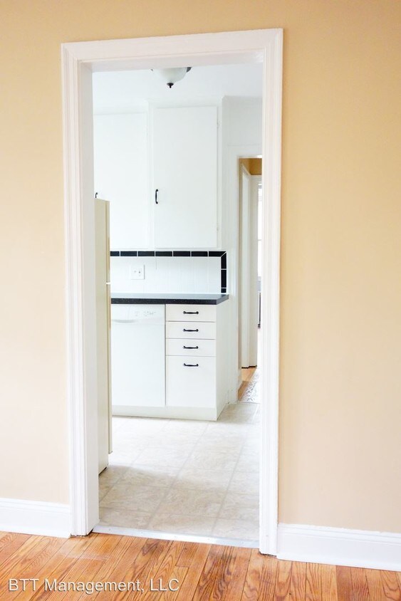 Foto principal - 8206 Greenwood Ave