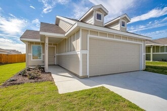 Building Photo - 9833 Trusler Rd