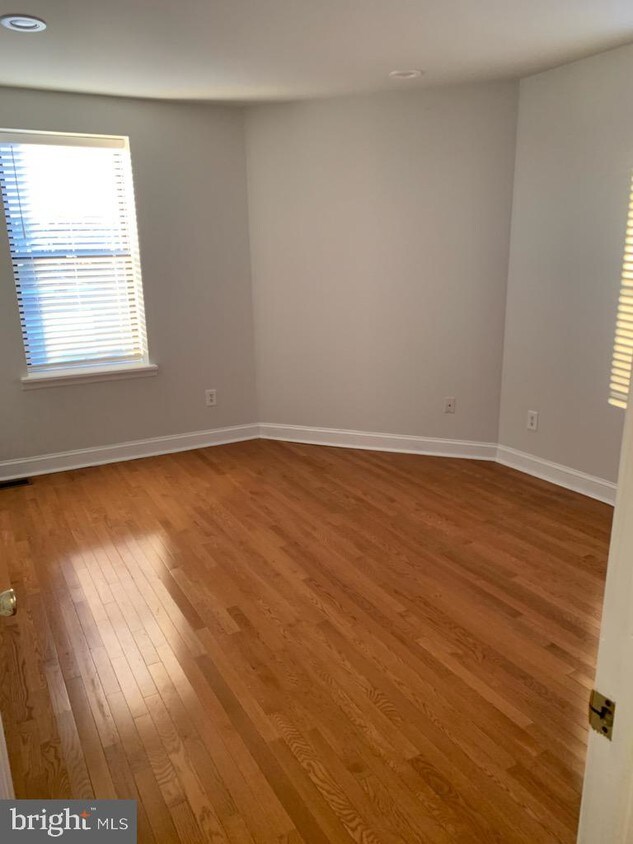 Foto principal - 2401 S 11th St