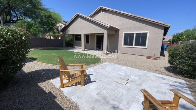 Foto del edificio - 4841 E Kirkland Rd