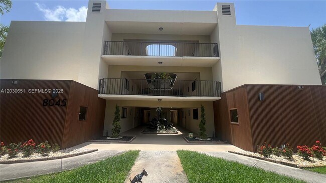 Foto del edificio - 8045 SW 107th Ave
