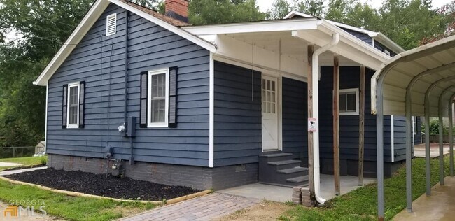 Building Photo - 40 Tully Rd