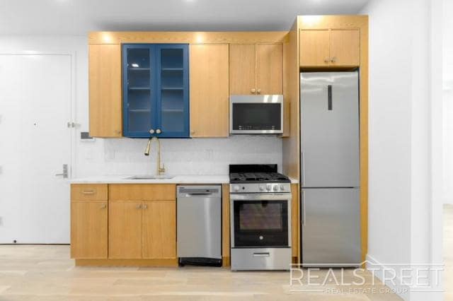 Building Photo - 2 bedroom in BROOKLYN NY 11205