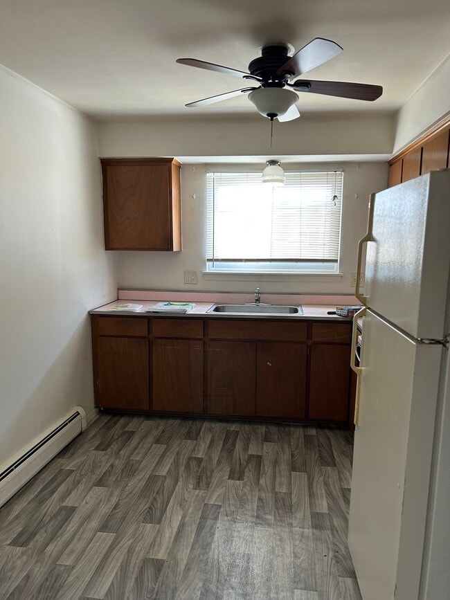 Building Photo - 29158 Longview Ave