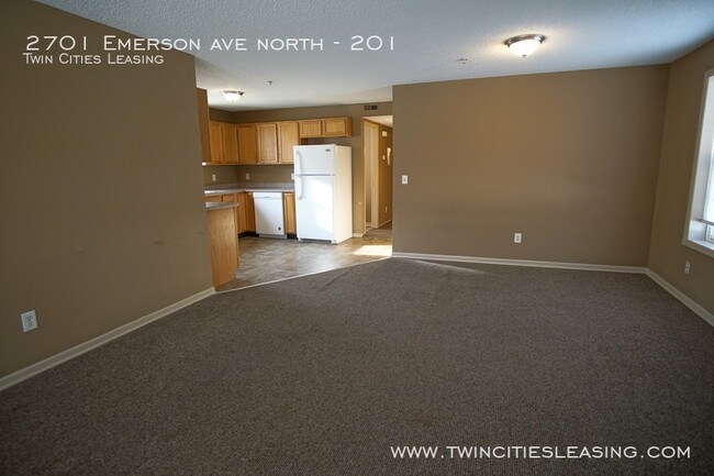 Building Photo - *MAIN LEVEL* 3 Bed 1.5 Bath W/ Garage Stall