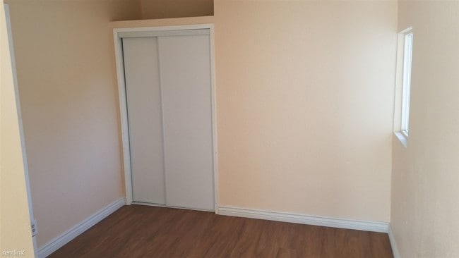 Building Photo - 9055 Live Oak Ave