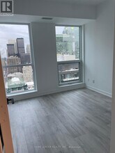 Building Photo - 327 King St W