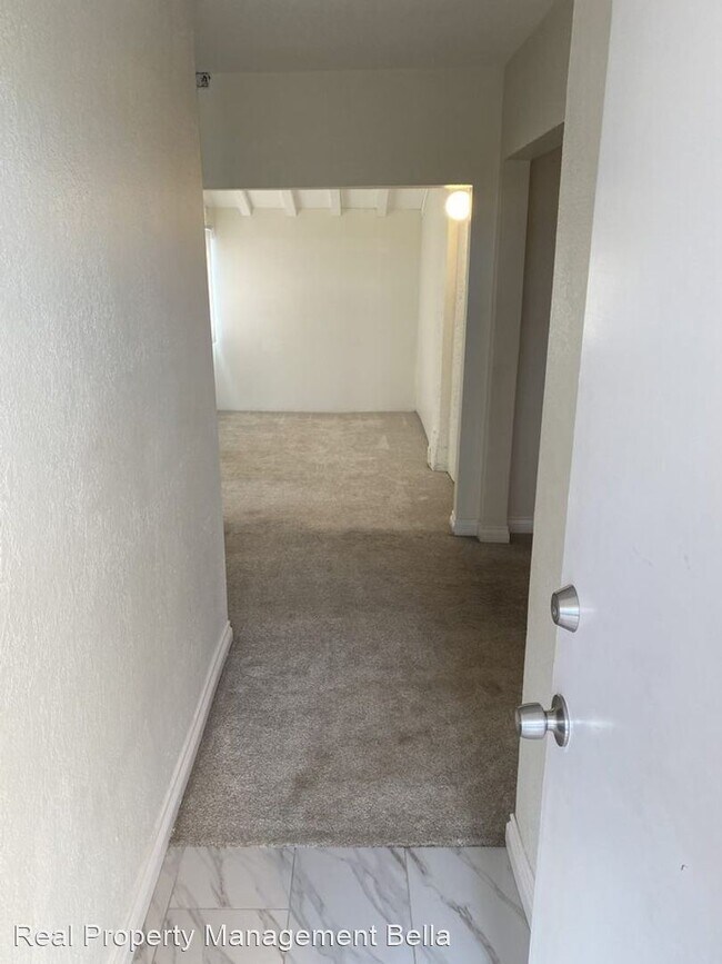 Foto del edificio - 2 br, 2 bath House - 17250 Gunnerson Street