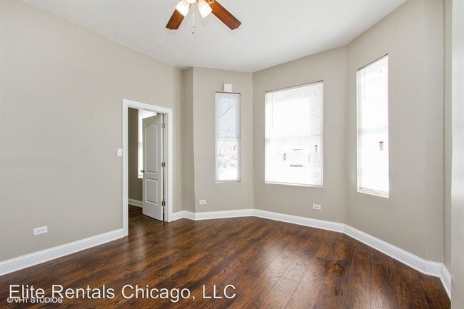 Foto del edificio - 8234 S Exchange Ave