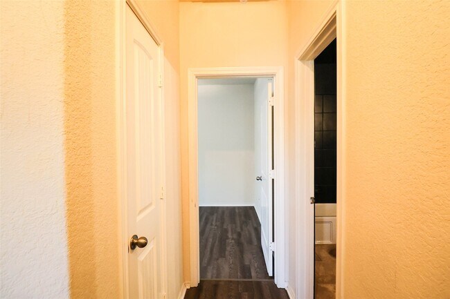 Building Photo - 1727 Kilmory Ct