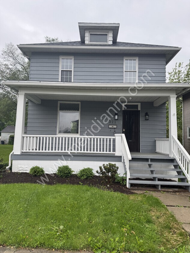 Foto principal - 321 Kinsmoor Ave