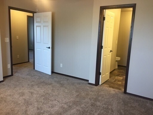 Foto del edificio - 320 Vernon Dr