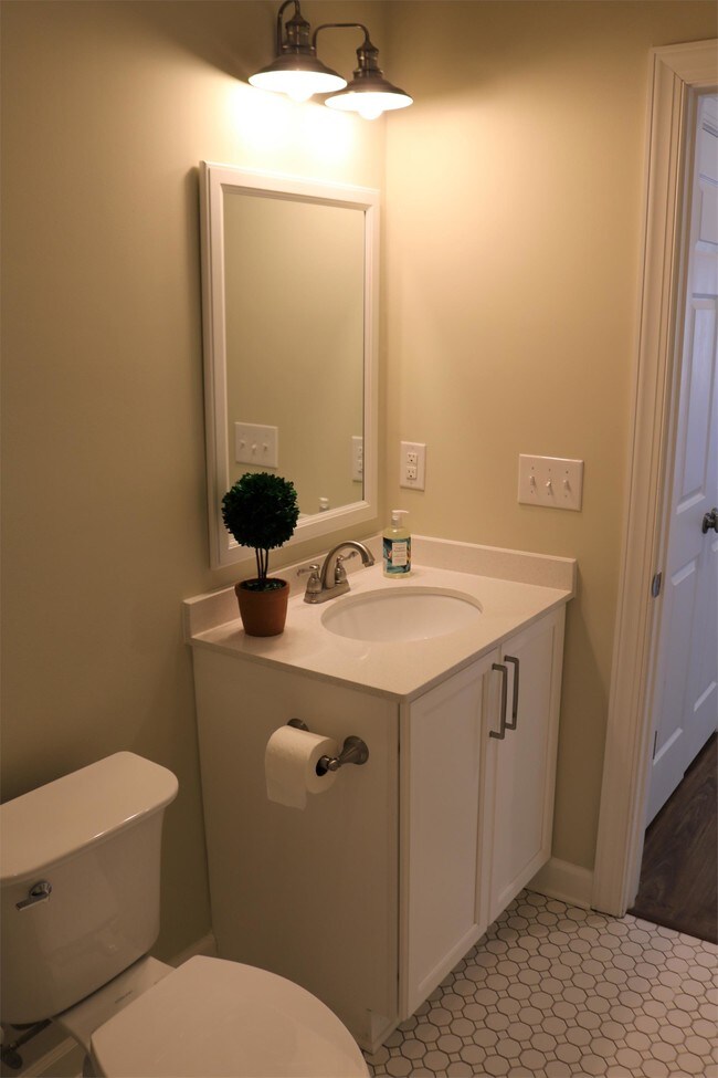 Foto del edificio - 4478 Brassfield Dr