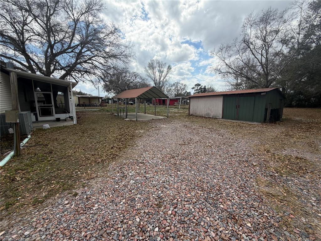 Foto del edificio - 365 Alturas Rd