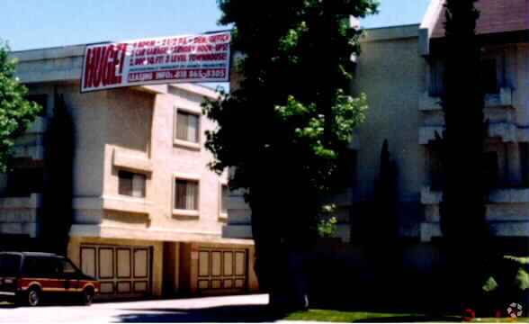 Foto principal - 12536 Burbank Blvd