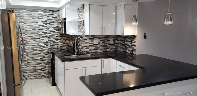 Foto del edificio - 10801 SW 109th Ct