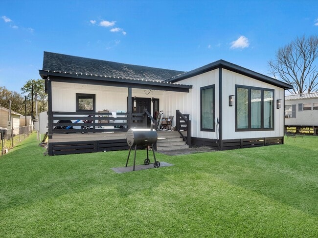 Foto del edificio - 3209 Pennsylvania St