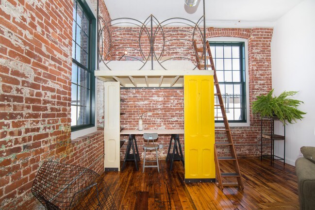 Foto del edificio - 532 Kinsley Ave