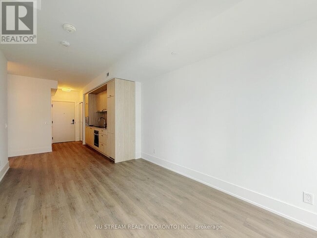 Building Photo - 115 Denison Ave