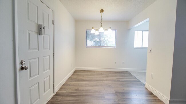 Foto del edificio - 2509 Oak Park Way