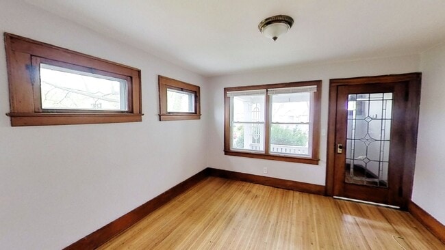 Building Photo - 3 Bedroom in Swillburg Area