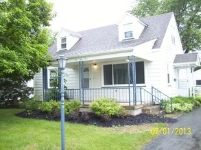 Building Photo - 154 S Kimberly