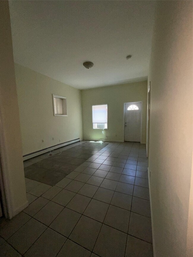 Building Photo - 18 Schneider Ave