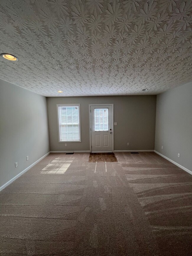 Building Photo - Upper Stone Apartments