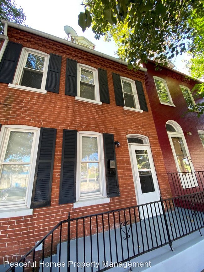 Building Photo - 4 br, 1 bath House - 604 S Duke St