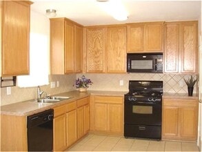 Building Photo - 1905 Creek Run Dr