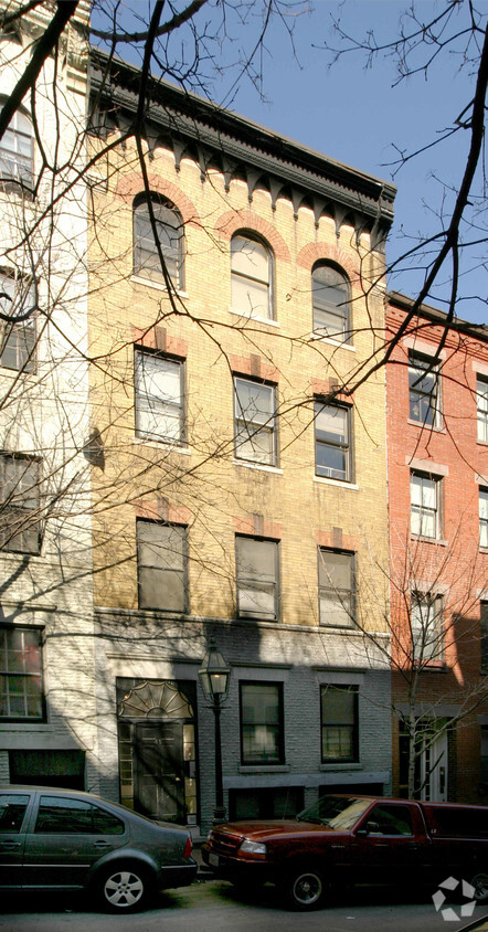 Building Photo - 41 Grove St