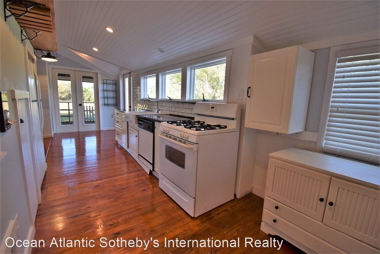 Foto principal - 2 br, 1.5 bath House - 124 Rodney Avenue
