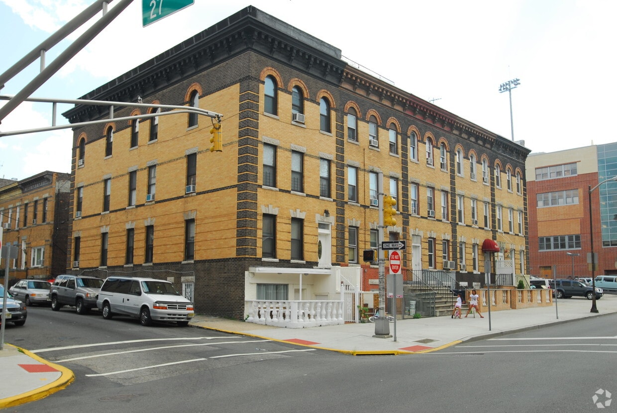 Primary Photo - 2680 John F Kennedy Blvd