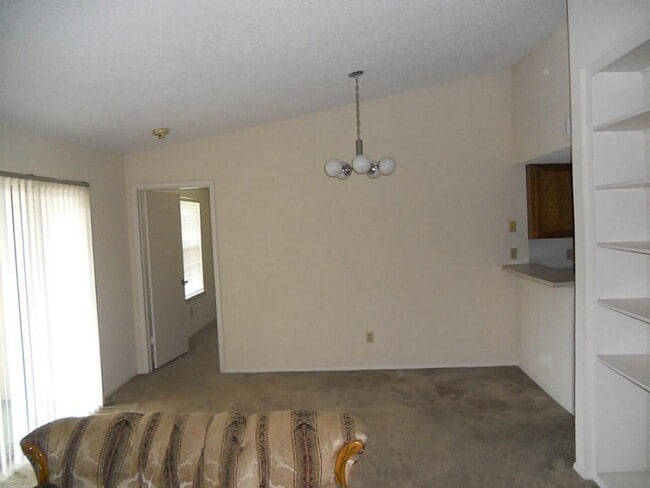 Building Photo - 10555 Turtlewood Ct