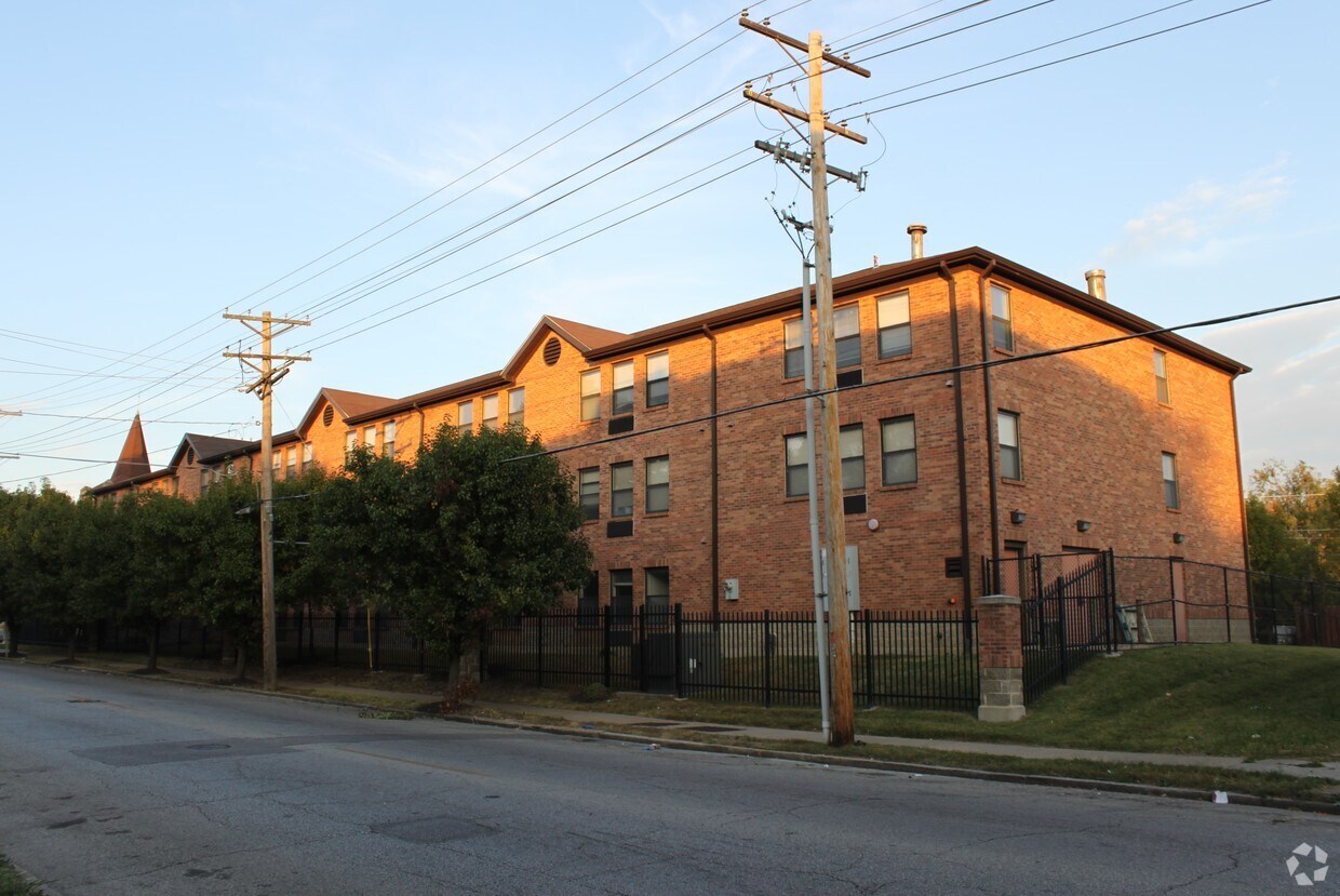 Building Photo - Gillespie Village Apartments