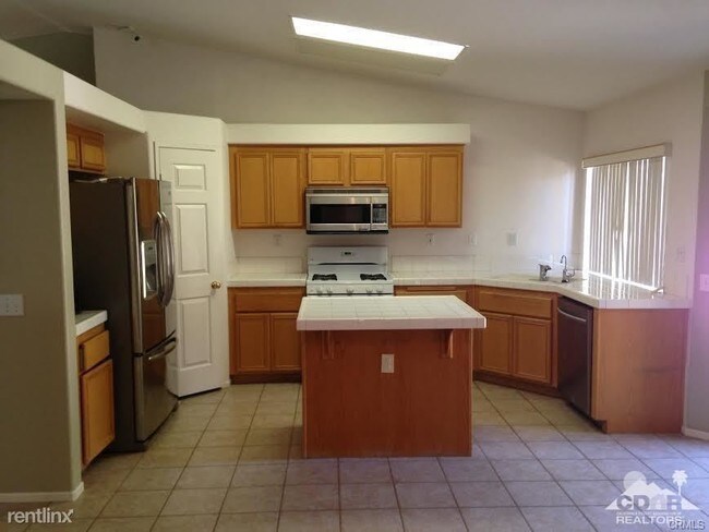 Building Photo - 4 br, 3 bath House - 45520 Stonebrook Ct