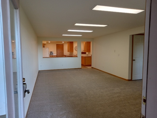 Building Photo - 1648 Northbrook Dr