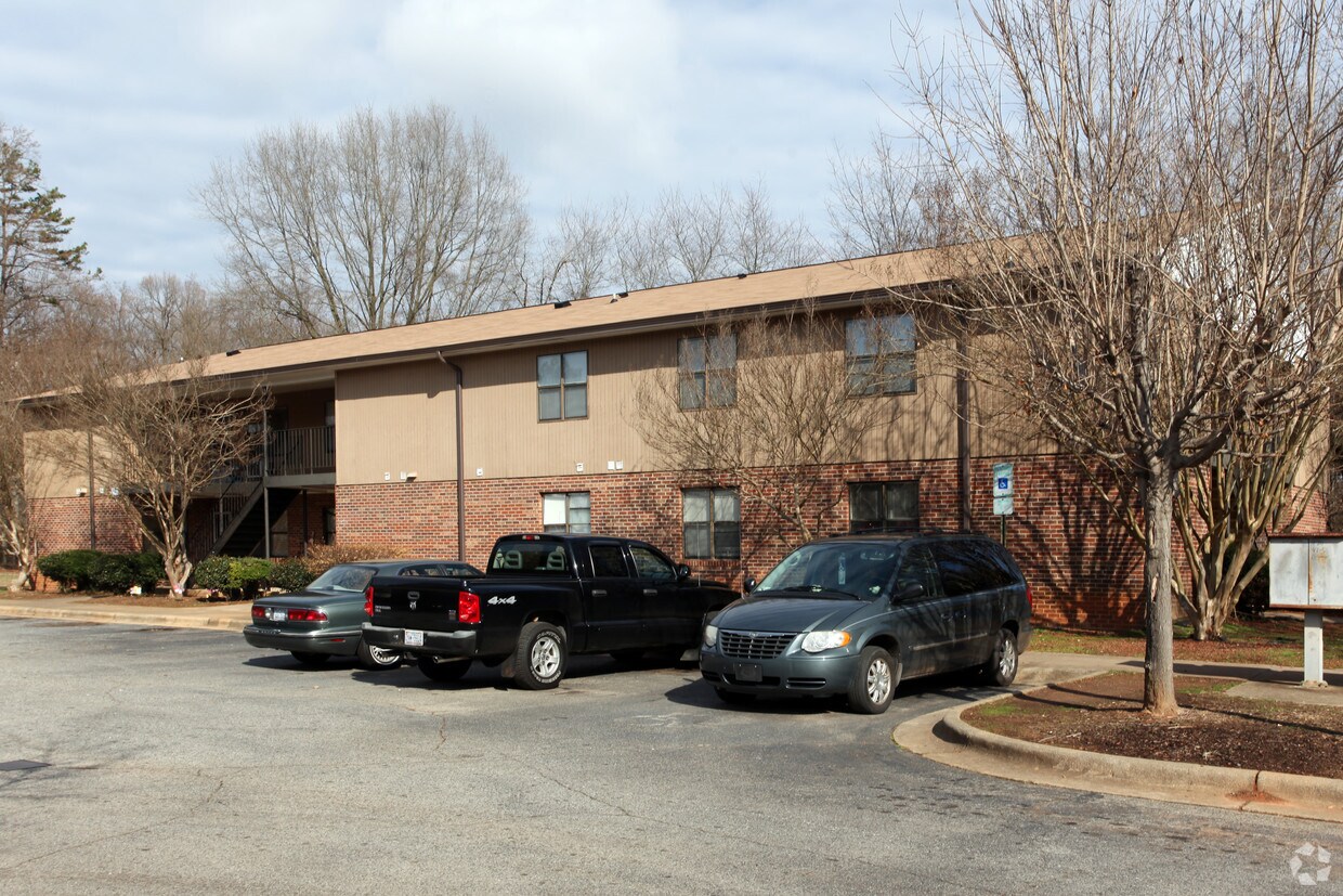 East Winds Apartments Salisbury, NC