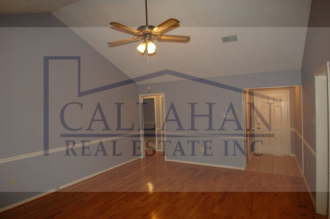 Building Photo - Sherwood 3 Bedroom Home