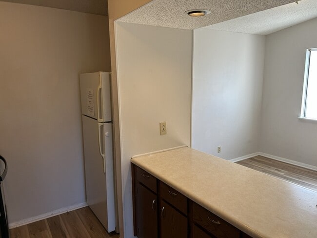 Foto del edificio - 3615 N Crestview Dr NW