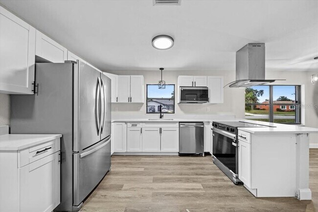 Building Photo - 21224 Quesada Ave