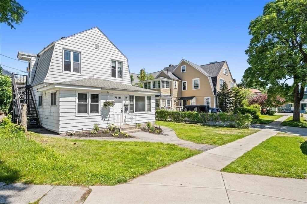 4 Howland Terrace Unit 2, Worcester, MA 01602 Room for Rent in Worcester, MA