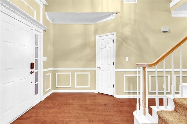 Building Photo - 255 Thornbush Ln