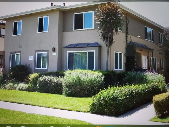 Fachada del edificio - 3193 S Barrington Ave