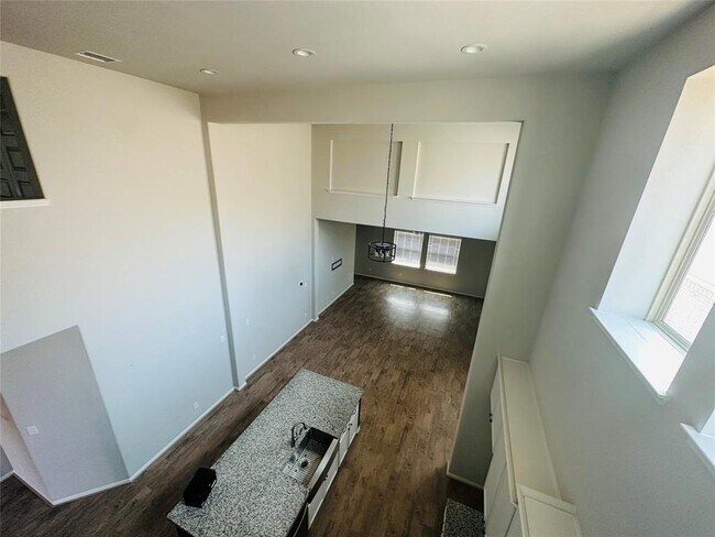 Foto del edificio - 12314 Bedford Bend Dr